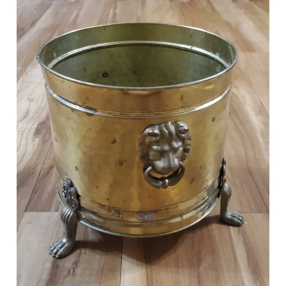 Brass Lion Head Hammered Claw Footed Planter Fireplace Bucket Pot Tub Bin 8.25
